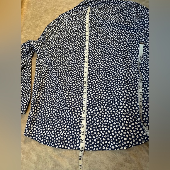 TOMMY HILFIGER Casual Button Down - Picture 10 of 11